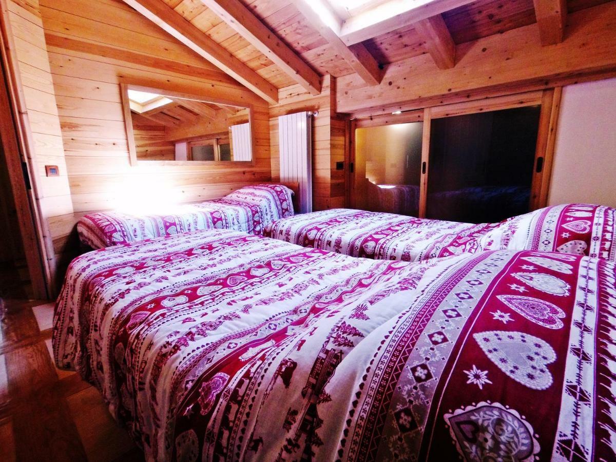 Casa Vacanza In Tipico Chalet Di Montagna Villa Varzo Eksteriør billede