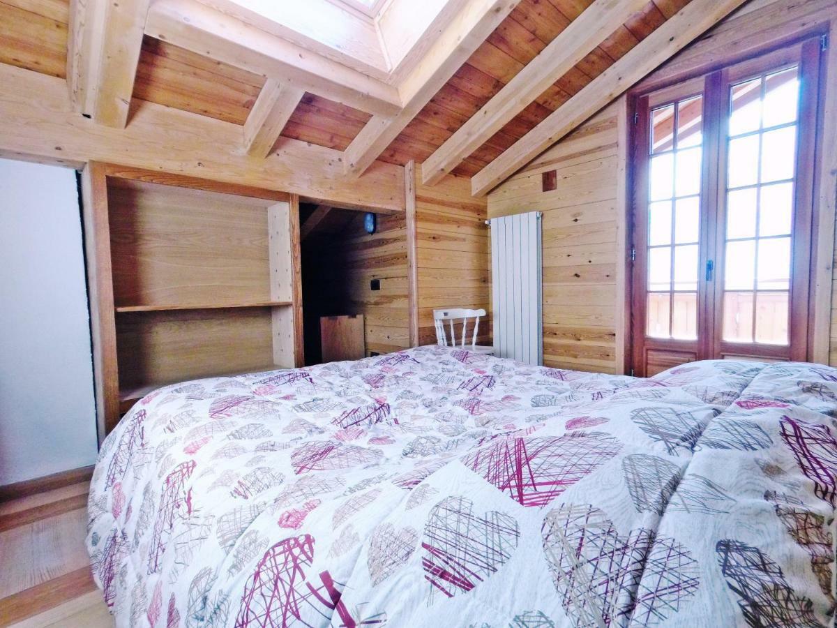 Casa Vacanza In Tipico Chalet Di Montagna Villa Varzo Eksteriør billede